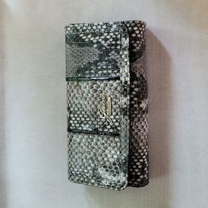 Guess tri fold wallet